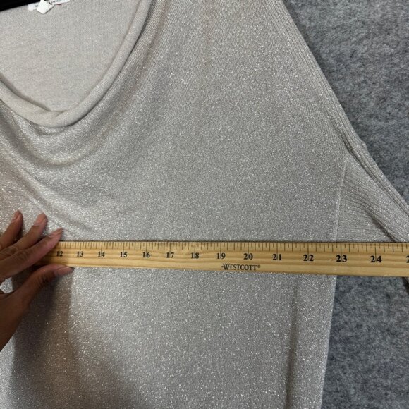Velvet by Graham & Spencer Metallic Silver Cowl Neck Top 3/4 Sleeve Size S - Picture 8 of 12